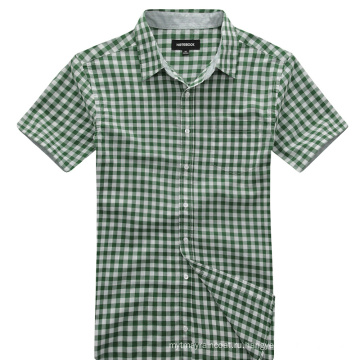 Зеленая проверенная мужская рубашка с короткими рукавами